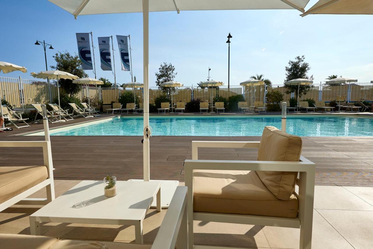 Grand Hotel ฟอร์เต เดย์ มาร์มี ภายนอก รูปภาพ